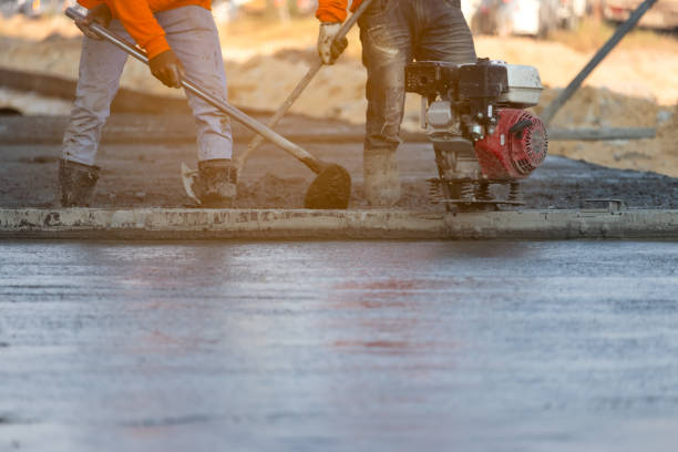 Best Custom Concrete Contractor  in Bourbon, IN